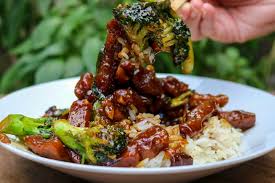 Add half a tablespoon of oil to a pan on medium heat. How To Make Realistic Vegan Mongolian Beef And Broccoli Garden Grub