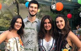 Glória pires aproveita passeio junto com o marido, orlando moraes, e os filhos mais novos, ana e bento. Filhos De Estrelas Da Globo Gloria Pires Adriana Esteves E Fatima Bernardes Levam Uma Vida Surpreendente E Verdade E Revelada