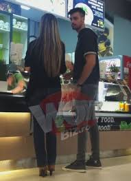 Liviu teodorescu, iubita liviu teodorescu, cununie liviu teodorescu. Video Ce Frumoasa Este Iubita Lui Liviu Teodorescu Blonda Are Niste Picioare Foarte Lungi Dar Tot Trebuie Sa Poarte Tocuri Ca Sa Fie Cat De Cat La Nivelul Lui Wowbiz
