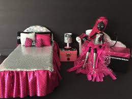 Monster High Furniture Bedroom Set Catty Noir Bed Sofa Lamp Wood Box Monster High Beds Bedroom Furniture Sets Monster High Dollhouse