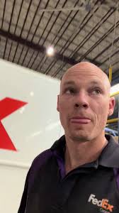 A day in the life of a FedEx delivery driver #fedex#delivery#driver#truck