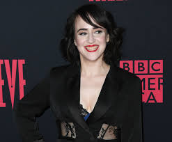 Mara wilson is a former child actress best known for her roles in 'mrs. 2 Gsbzcjgglaxm