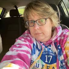 Best hole in the wall wing spots in town? Be there next weekend with the  wife! Go Bills!!