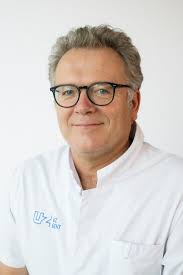 Prof. dr. Dominique Benoit