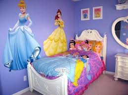 Today we want to share with you a selection of cool ideas on how to turn an ordinary children's room into the residence of a little princess! 20 Beautiful Kids Bedroom You Can Decorate With A Princess Design Trenduhome Princess Room Decor Disney Princess Bedroom Decor Princess Bedroom Decor