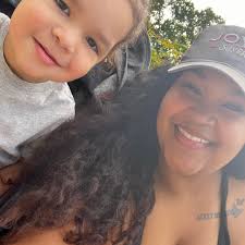 Regifting a highchair in Long Neck area