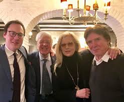 Ylvie Vartan Et Tony Scotti Un Couple Magnifique De Passage Chez Nous Merci Pour Ce Grand Honneur Sylvievartan Tonyscotti Crown Jewelry Fashion Crown