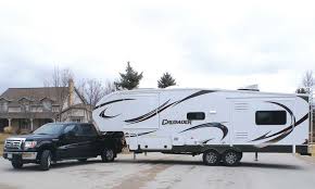 Looking for a 5th wheel hitch? Pivoting Pin Box Or Sliding Hitch Rv Lifestyle Magazine