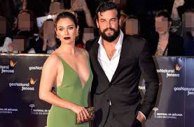 La pareja en la portada de cuore. Mario Casas Y Blanca Suarez Publican Su Primera Foto Juntos Cine Y Television Los40