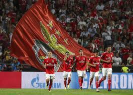 Sport lisboa e benfica (portuguese pronunciation: Grandes Jogos Quer Ver Todos Os Jogos Do Benfica Esta Epoca Vai Custar Lhe Uma Pipa De Massa Tribuna Expresso
