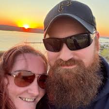 Who would be the best person to replace Shelton as manager of the  Pittsburgh Pirates?