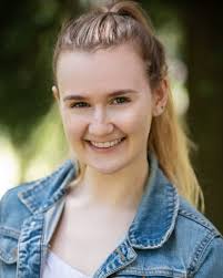 Dancer Victoria Winterburn took advantage of my social distancing headshot  sessions just before the rains came