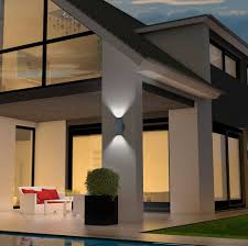 Moderne Aussenleuchte Colorado Fur Eine Perfekte Ausleuchtung In Jedem Garten Oder Auf Der Terrasse Wandleuchte Aussenwandbeleuchtung Aussenwandleuchte