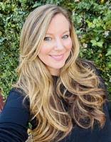 Dena Gunn's Instagram, Twitter & Facebook