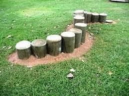 Naturliche Spielideen Fur Den Spielplatz Im Garten Garten Herbst Idee Den Fur Garten Herbst Idee N In 2020 Diy Playground Backyard Playground Natural Playground