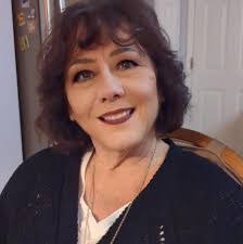 Amber Mcminn's Instagram, Twitter & Facebook