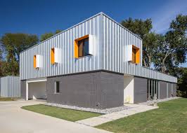 Designshop Uses Metal And Brick To Clad Rural Tennessee Home Architecture House Architecture Minimalist House Design