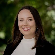 Lauren Gifford's Instagram, Twitter & Facebook