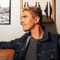 Christopher Axelson's Instagram, Twitter & Facebook