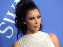 See more ideas about kardashian hair, kim kardashian hair, hair styles. Kim Kardashian Appears To Have A New Blunt Bob Just In Time For Summer