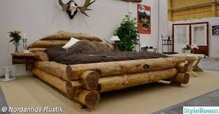 Rustic Log Furniture Is Timeless As It Is Beautiful Many Ski Lodges Cabins And Resorts Have Them Rustic Style Beds Rustic Log Furniture Cool Beds