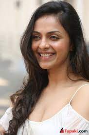 Richa pallod says that she is an artist and she will be looking forward to opportunities. Richa Pallod New Photos Photogallery Page 1