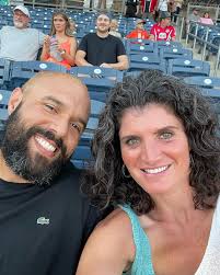 Annie Hogan Lowry (@hogan.annie) • Instagram photos and videos