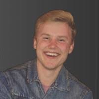 Phoebe Crow's Instagram, Twitter & Facebook