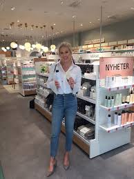 Det har hänt att mina anställda har sprungit gråtande ur rummet. Taby Centrum Isabella Lowengrip Besokte Idag Kl 12 14 Facebook