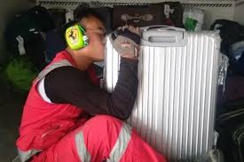 All passengers can carry one cabin baggage (maximum dimensions: How Much Baggage Is Allowed In Airasia