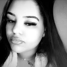 does anyone have any recommendations for good places to get lip filler? (i  would like them to be as natural-looking as possible) 🤍