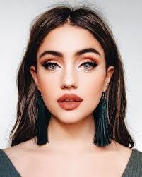 Vanessa Olvera's Instagram, Twitter & Facebook