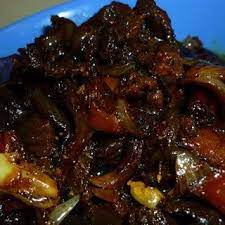Rebus daging sapi dengan 1,5 liter air dan jahe yang digeprek hingga matang, angkat daging lalu tumis bumbu halus dengan sedikit minyak, tambahkan daun jeruk dan serai lalu masak hingga terakhir masukkan irisan tomat dan kecap manis kemudian masak sampai kuah mengental dan. Cara Masak Daging Sapi Bumbu Kecap Cara Memasak Daging Sapi Bumbu Daging Daging Sapi Semur Cara Masak Kecap Pedas Biar Empuk Res Daging Sapi Resep Daging Resep