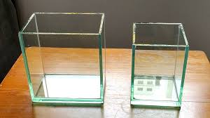 Berbicara kaca aquarium tentunya akan sedikit bertanya pada penjualnya sekaligus menanyakan akan harga yang pas dengan isi dompet kita. Ukuran Aquarium Ikan Cupang Hias Yang Paling Tepat Harga Jual Cupang