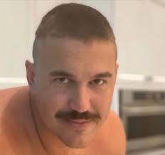 Jared Glosser (@J_Glossy)