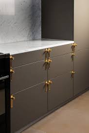 For friendly expert advice call us today on 0330 321 0461. 30 Stunning Cabinet Knobs And Handles Kitchen Magazine
