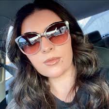 What are some recommendations for hair, makeup, and spray tan services in  St Louis?