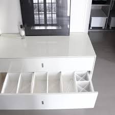 引き出しが変わる 無印 セリア ikea の折り畳み式仕切りケースを使いこなそう folk ikea おすすめ 収納 クローゼット 収納