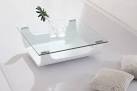 Petite table de salon en verre