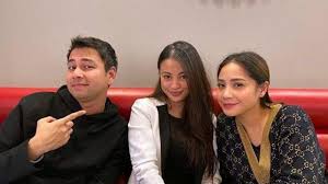 She is a pokémon caretaker at the solaceon town day care, which is owned by her parents. Angie Virgin Bertemu Raffi Ahmad Dan Nagita Slavina Di London Ungkap Masa Lalu Raffi Sebagai Artis Tribunnews Com Mobile