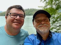 Sandra Schimpf's Instagram, Facebook & TikTok