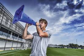 1,537 likes · 82 talking about this. Charles De Ketelaere Over Het Jaar Van De Bevestiging Onder Druk Presteer Ik Beter Voetbal Nationaal Sportmagazine