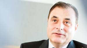 Robert Okon: News & Hintergründe