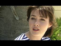 See more ideas about shannen doherty, women, shannon dorothy. Shannen Doherty Portrayed As Crazy In Lifetime S 90210 Movie Youtube