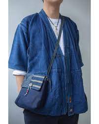 百川on instagram ootd 手縫古布藥包 l 襤褸170 x 200 x 60 mm 外蓋 日本襤褸古布外蓋袋身 日本藍染古布袋身 l 肩帶 四股圓編藍染古布肩帶