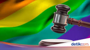 I see lgbt malaysians everywhere; Ma Adili 16 Oknum Tni Yang Homoseksual Semua Dipecat