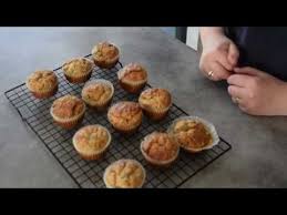 Des Petits Cake Au Thon Sans œufs Youtube En 2020 Cake Au Thon Petit Cake Cake