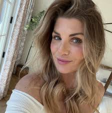 Alexandra Laigle added a new photo.