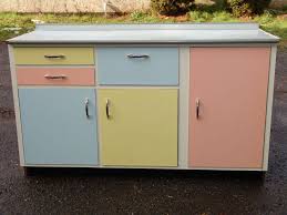 50er jahre kuchenschrank bunt kuche 50er kuchenschrank 50er jahre mobel