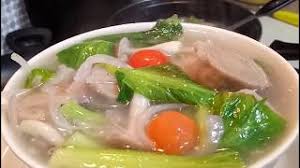 Tambahkan stok ayam, bebola daging dan juga daun sawi. Mee Sup Bebola Daging Youtube